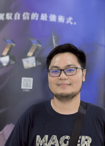 哈里斯 Haris Bahri Permadi Zebua